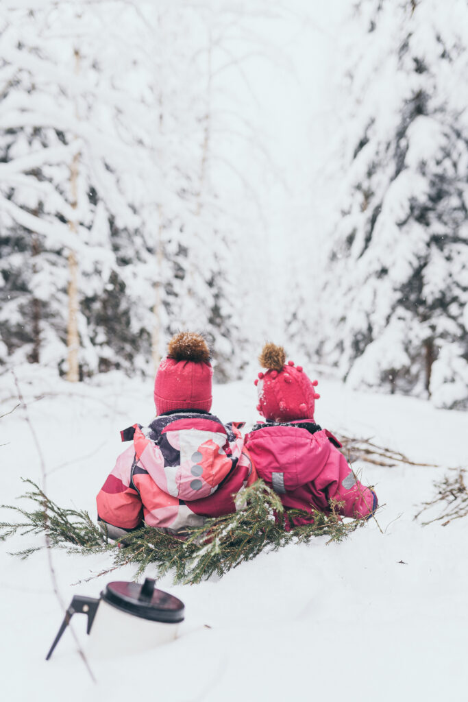 Lapsed talvel metsas, Piltsberg.com